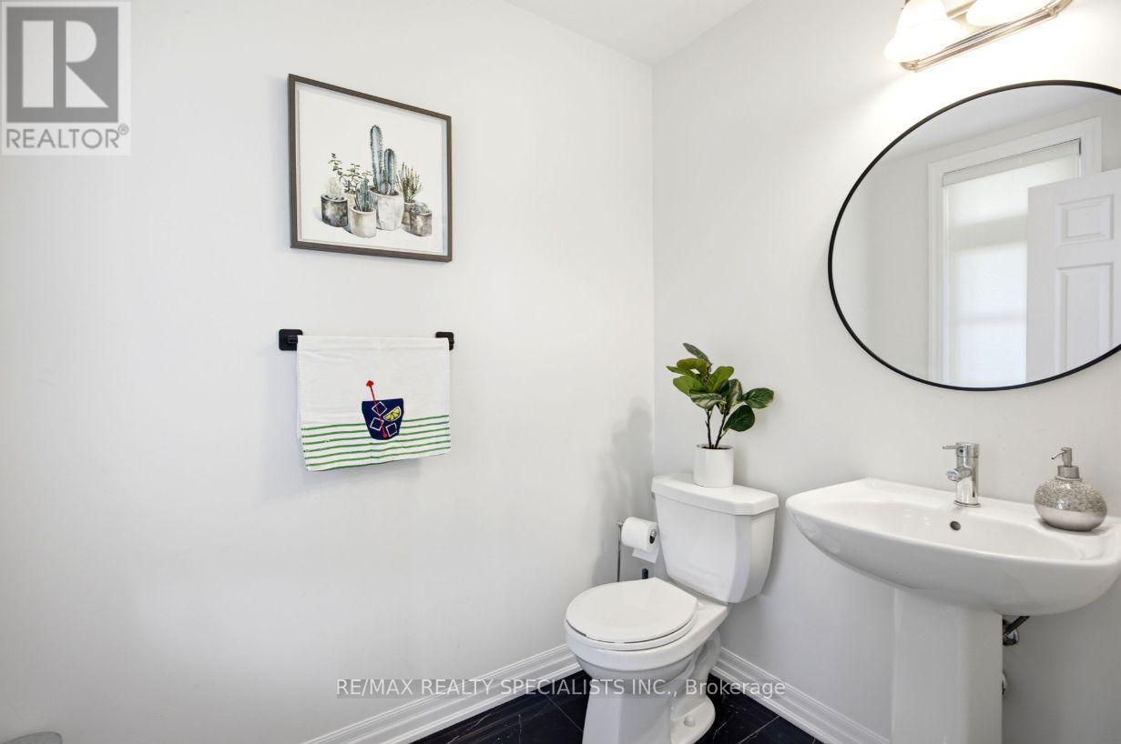 27 Salmon Crescent, Clarington (Newcastle), Ontario  L1B 1L9 - Photo 18 - E13749026