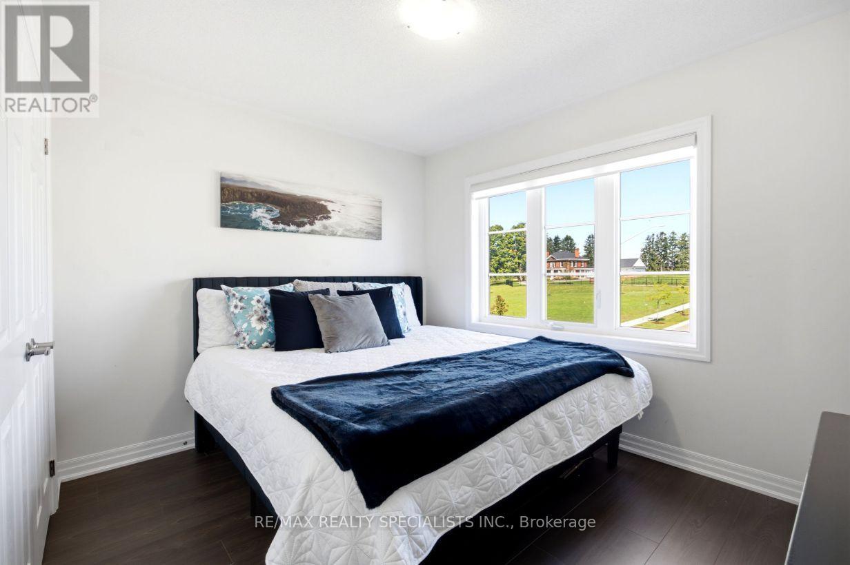 27 Salmon Crescent, Clarington (Newcastle), Ontario  L1B 1L9 - Photo 26 - E13749026