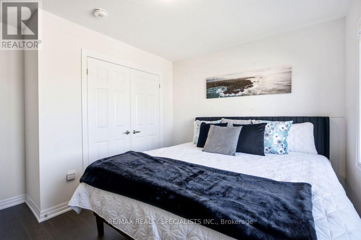 27 Salmon Crescent, Clarington (Newcastle), Ontario  L1B 1L9 - Photo 27 - E13749026