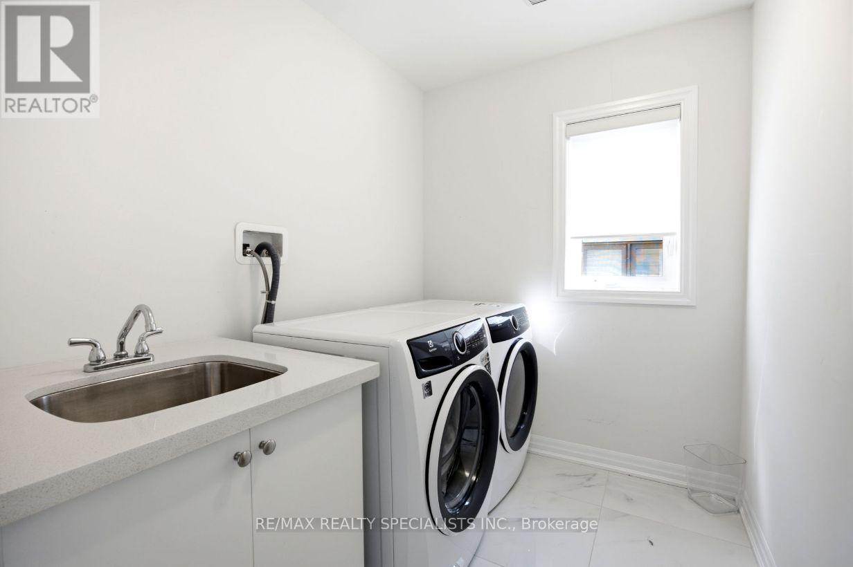 27 Salmon Crescent, Clarington (Newcastle), Ontario  L1B 1L9 - Photo 31 - E13749026
