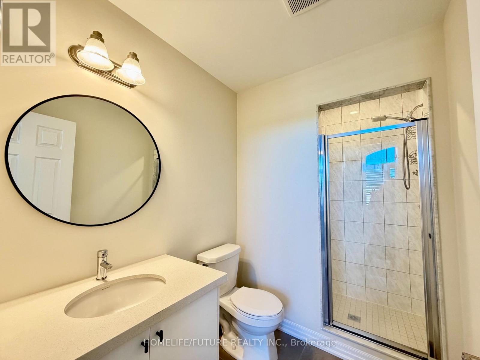 171 Grady Drive, Clarington (Newcastle), Ontario  L1B 0W4 - Photo 10 - E13749038