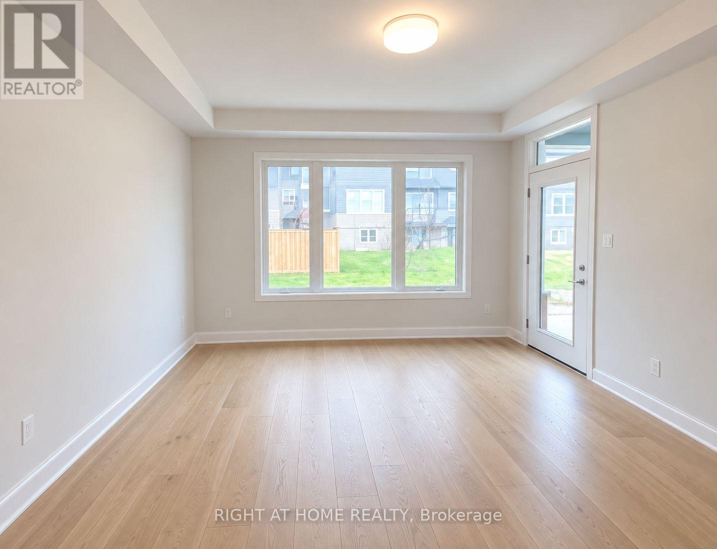 91 York Drive, Peterborough (Monaghan Ward 2), Ontario  K9K 0H7 - Photo 4 - X13749304