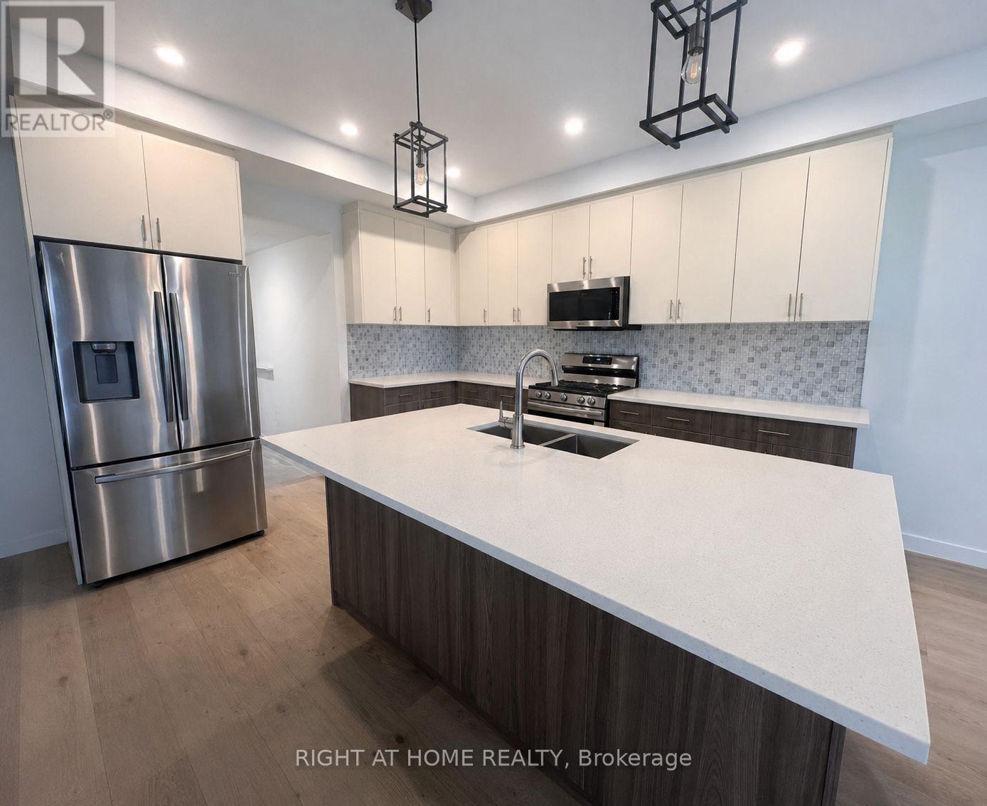 91 York Drive, Peterborough (Monaghan Ward 2), Ontario  K9K 0H7 - Photo 5 - X13749304