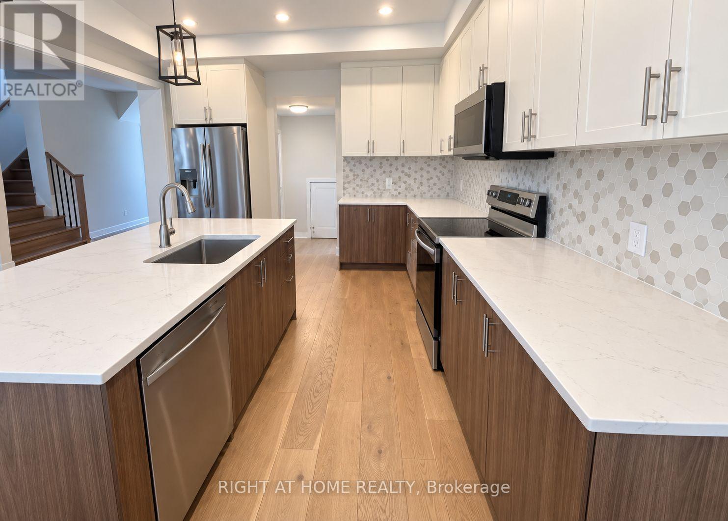 91 York Drive, Peterborough (Monaghan Ward 2), Ontario  K9K 0H7 - Photo 6 - X13749304