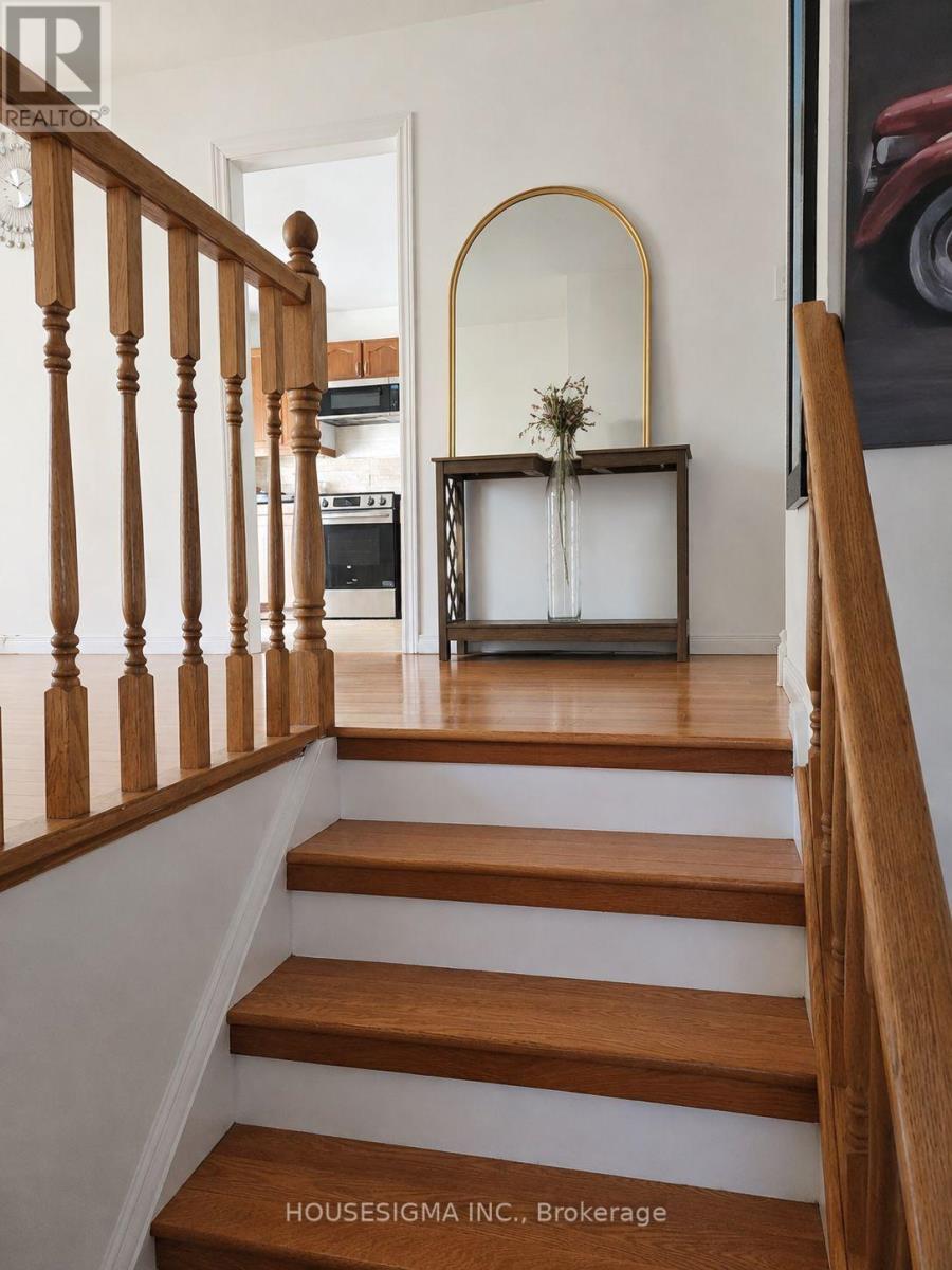 547 Barnes Crescent, Peterborough (Otonabee Ward 1), Ontario  K9J 7Z2 - Photo 3 - X13749584