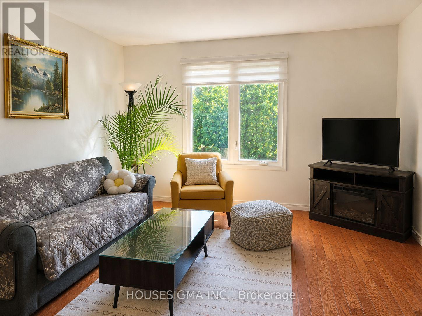 547 Barnes Crescent, Peterborough (Otonabee Ward 1), Ontario  K9J 7Z2 - Photo 4 - X13749584