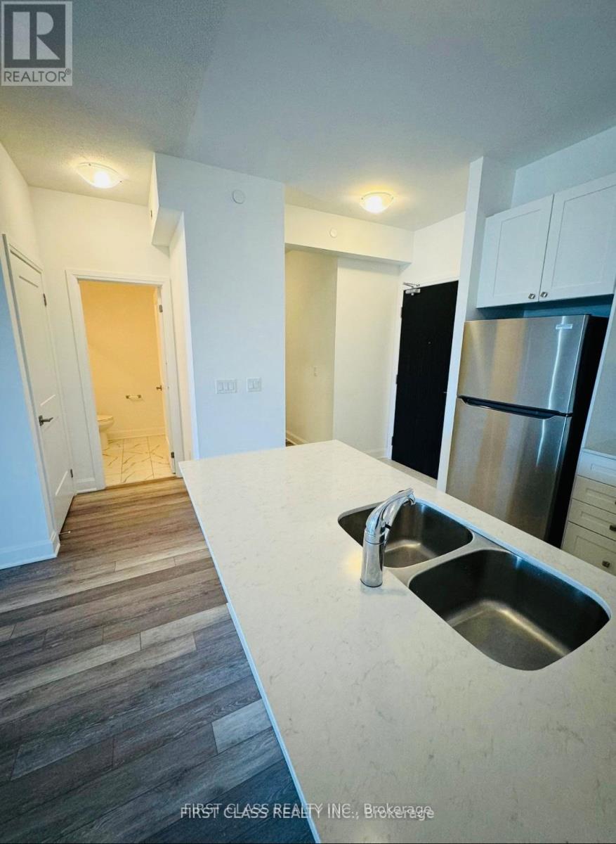 408 - 50 Lakebreeze Drive S, Clarington (Newcastle), Ontario  L1B 0V9 - Photo 3 - E13750072