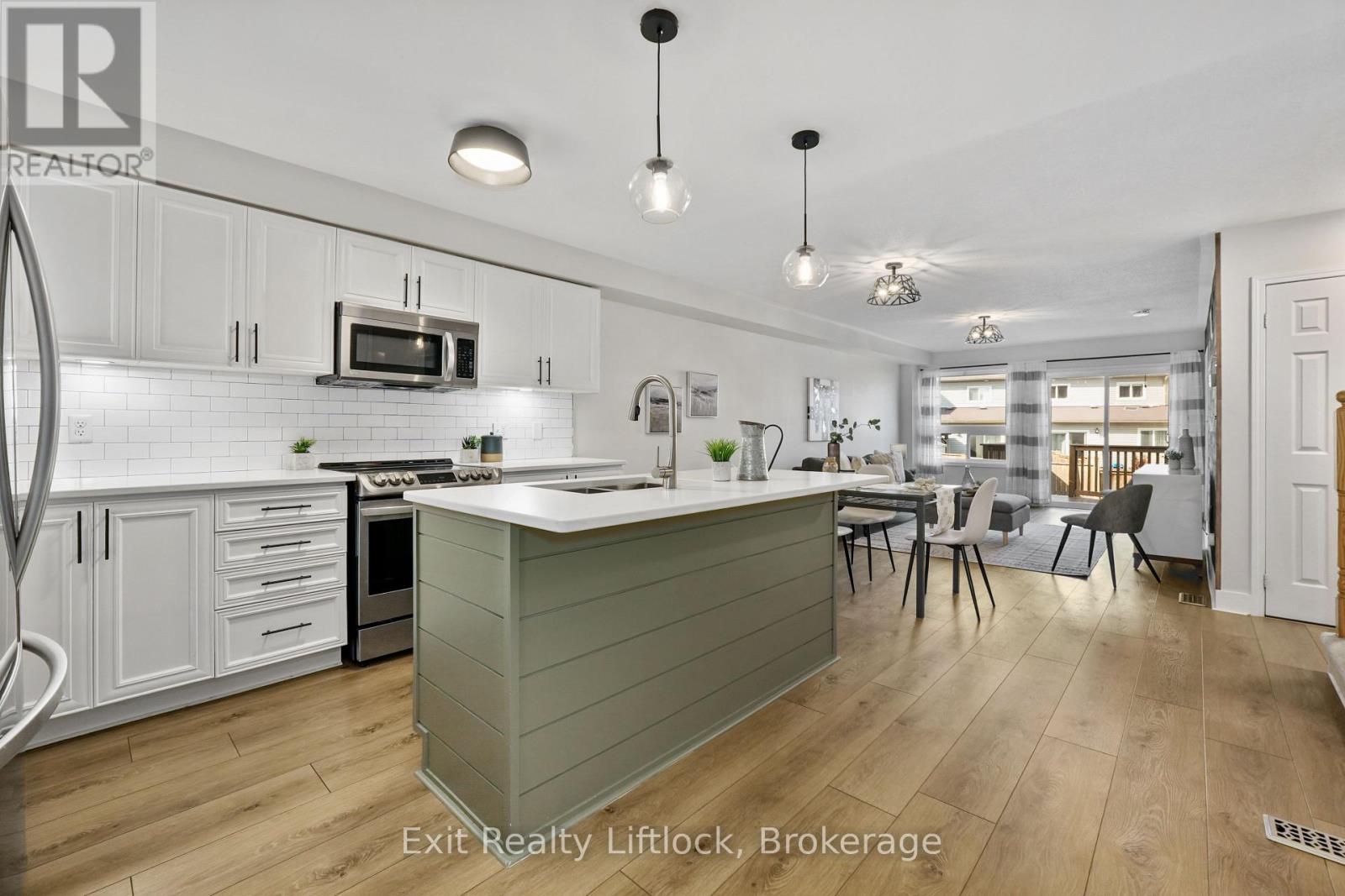 629 Tully Crescent, Peterborough (Monaghan Ward 2), Ontario  K9K 0B1 - Photo 5 - X13751858