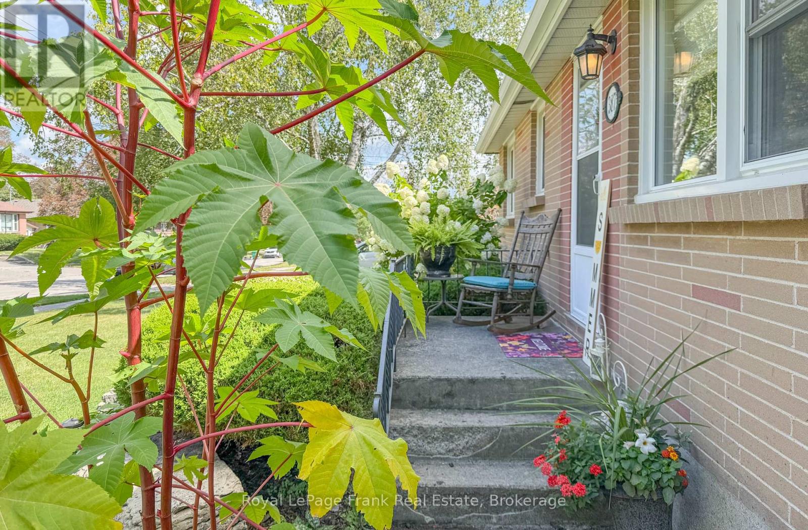 387 Aberdeen Avenue, Peterborough (Northcrest Ward 5), Ontario  K9H 4X5 - Photo 3 - X13751970