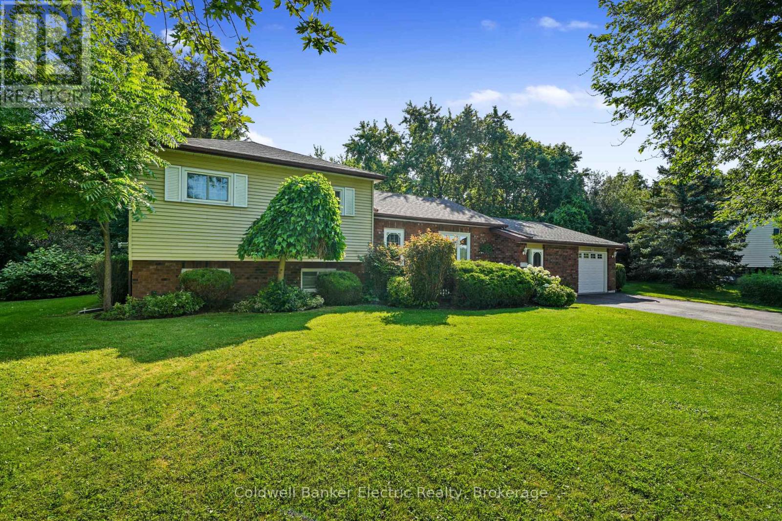 117 Pinecrest Avenue, Otonabee-South Monaghan, Ontario  K0L 2G0 - Photo 2 - X13752158