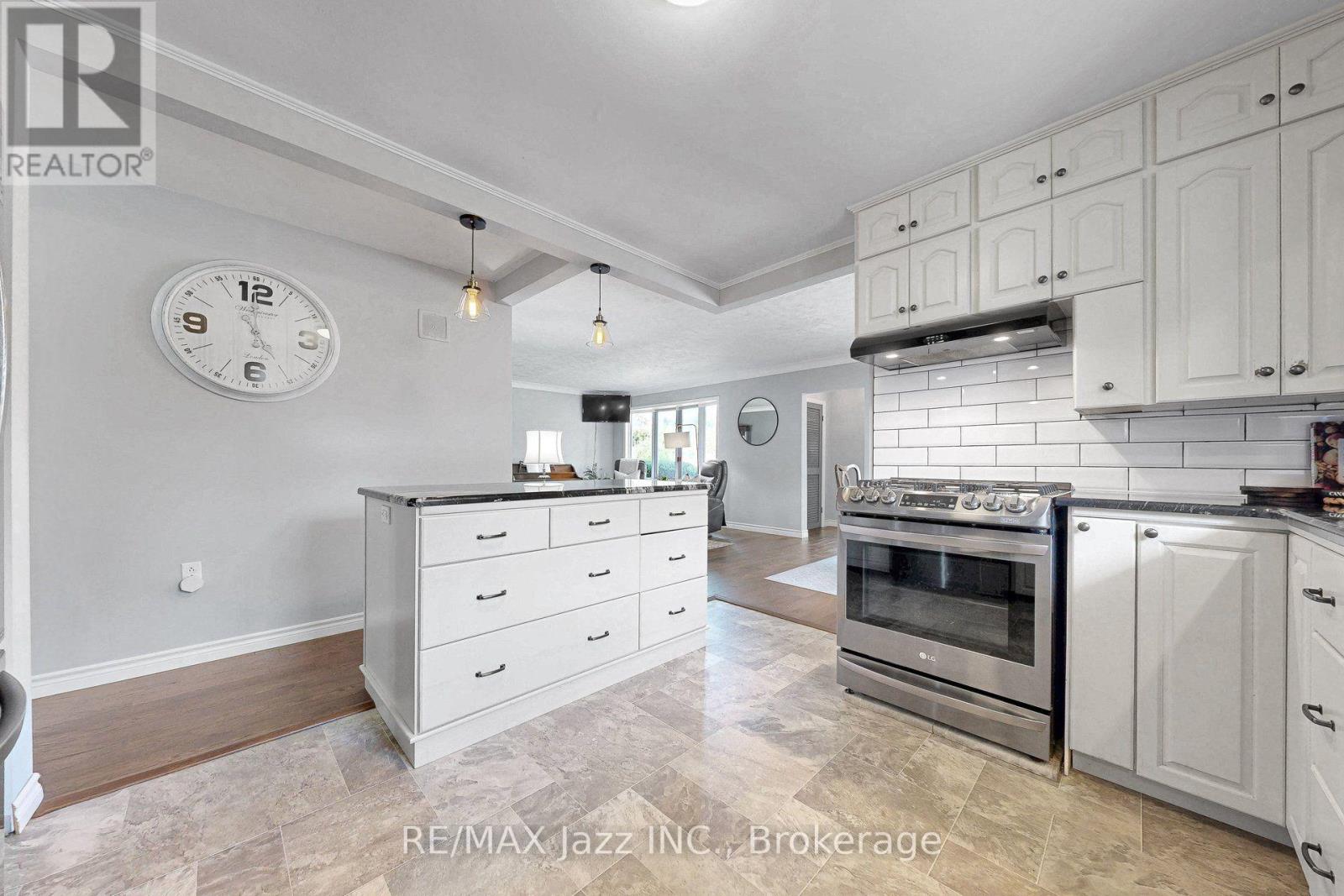 50 Orono Division Street, Clarington (Orono), Ontario  L0A 1J0 - Photo 10 - E13752508
