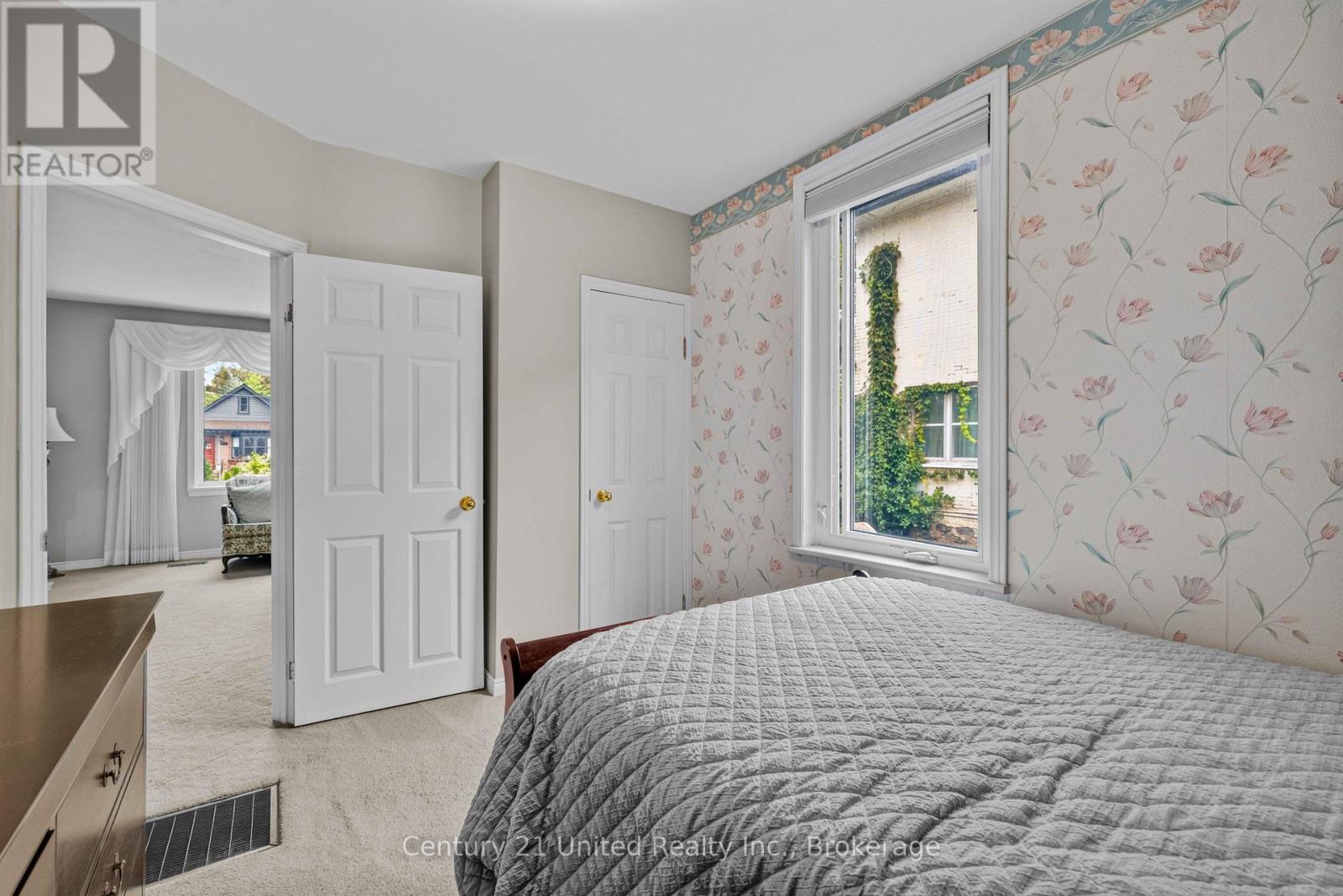 577 Homewood Avenue, Peterborough (Town Ward 3), Ontario  K9J 4V9 - Photo 14 - X13752798