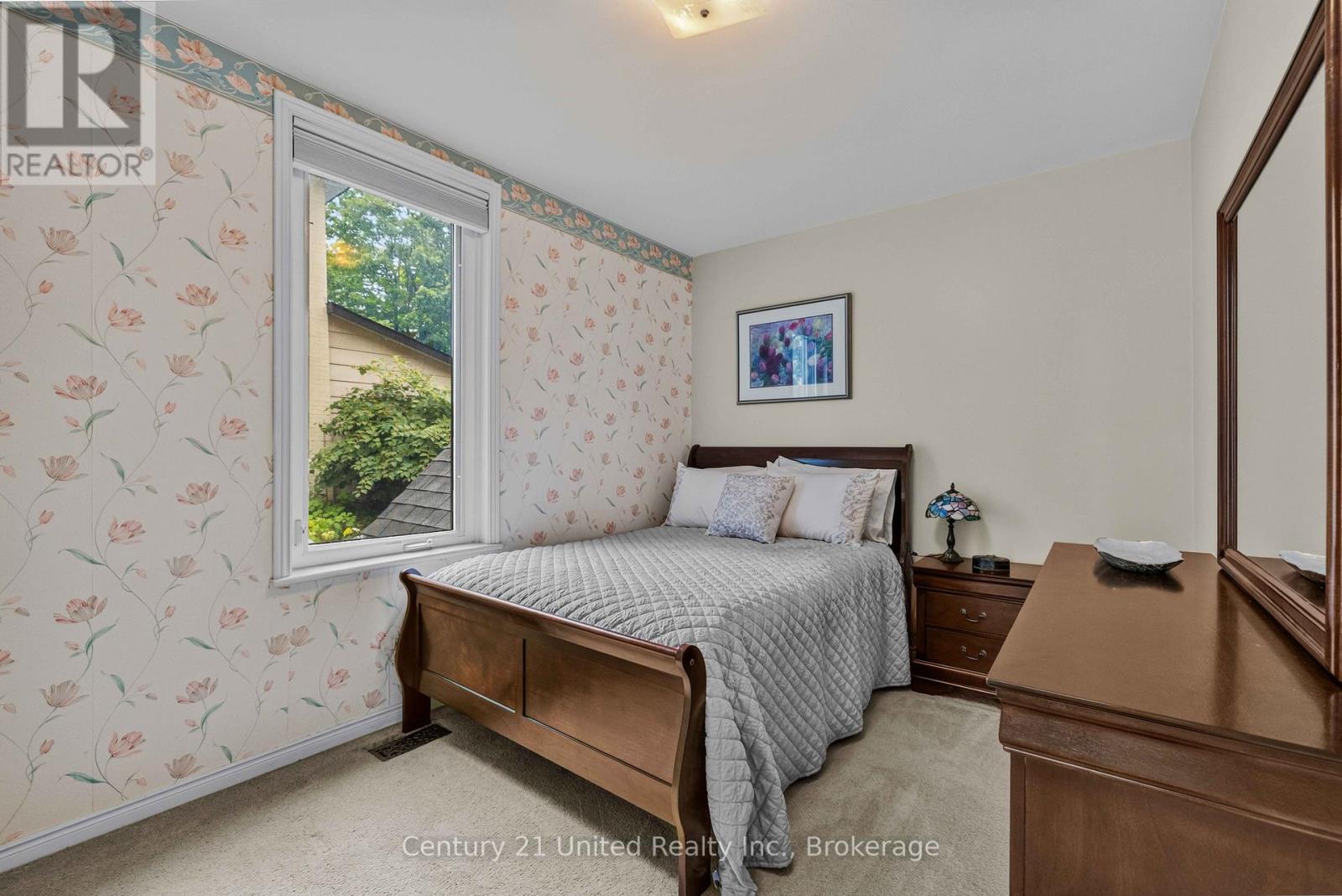 577 Homewood Avenue, Peterborough (Town Ward 3), Ontario  K9J 4V9 - Photo 15 - X13752798