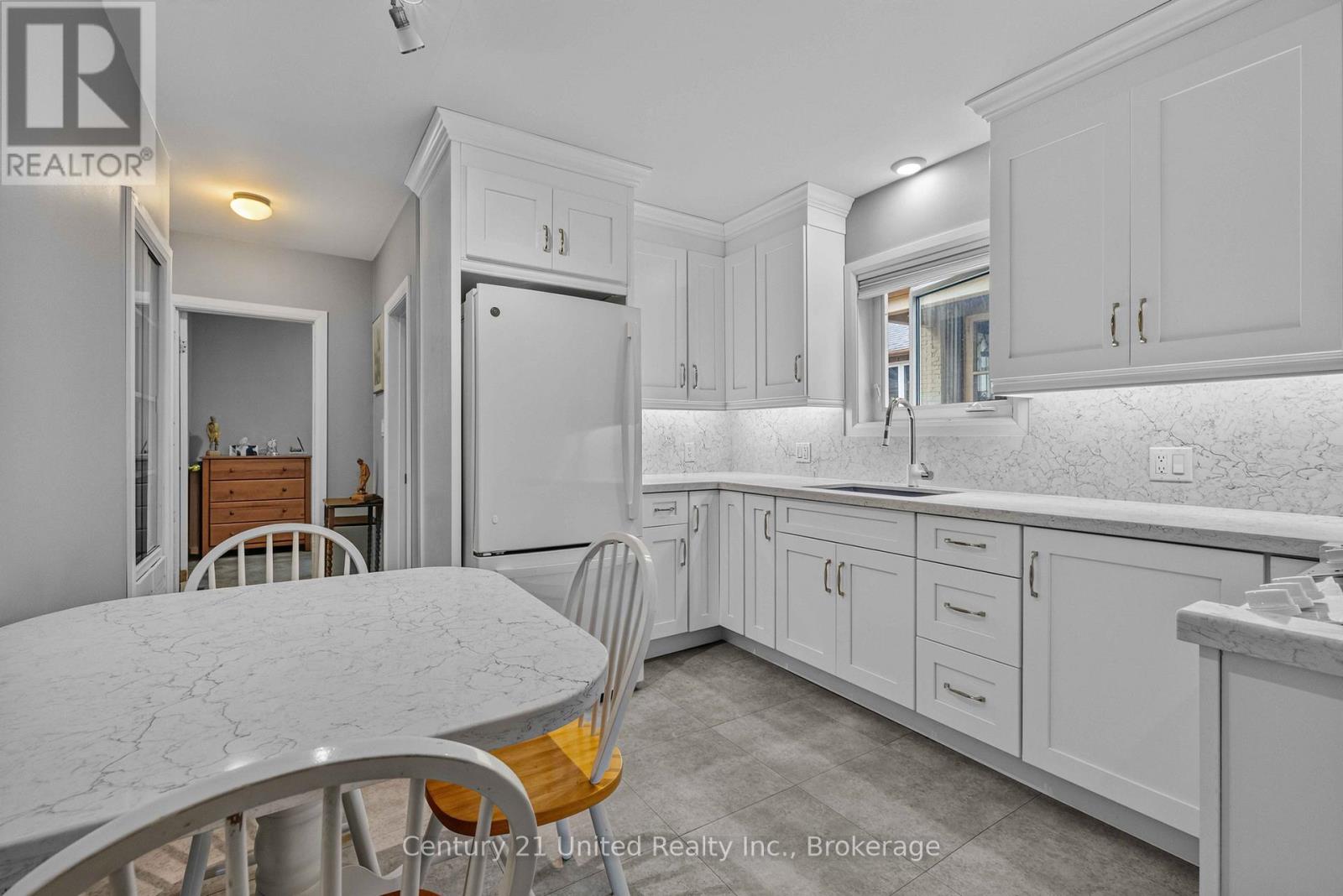 577 Homewood Avenue, Peterborough (Town Ward 3), Ontario  K9J 4V9 - Photo 17 - X13752798