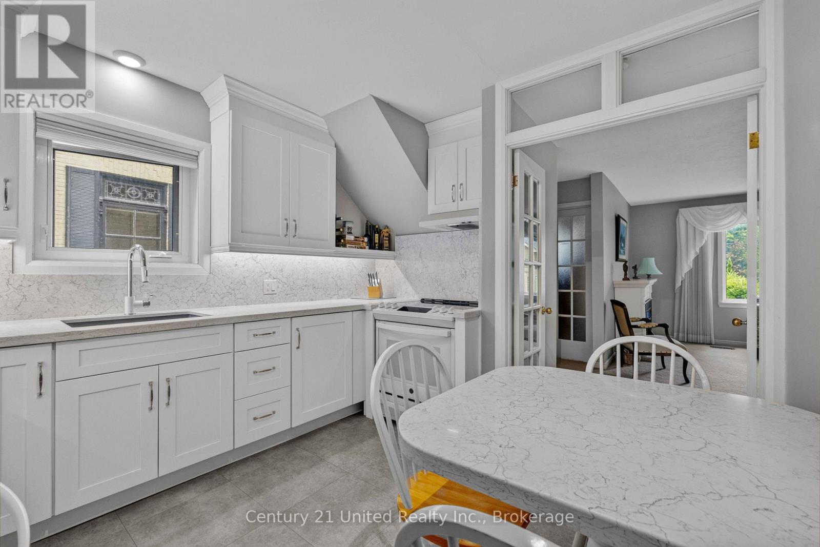 577 Homewood Avenue, Peterborough (Town Ward 3), Ontario  K9J 4V9 - Photo 18 - X13752798