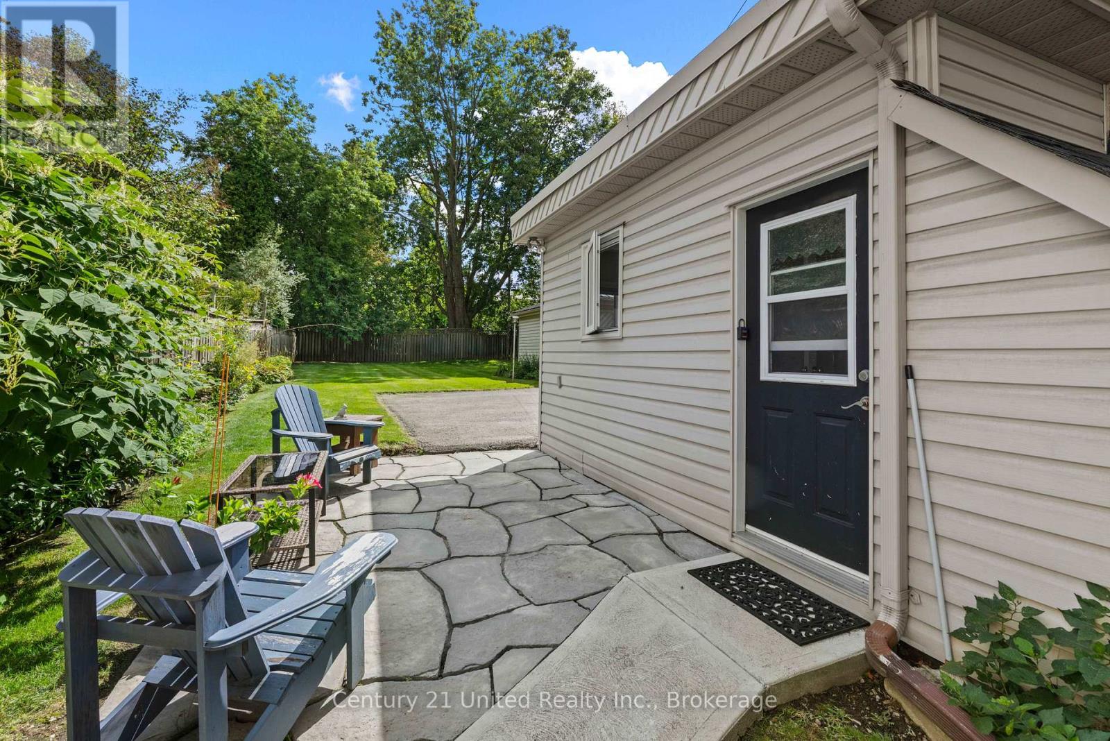 577 Homewood Avenue, Peterborough (Town Ward 3), Ontario  K9J 4V9 - Photo 6 - X13752798