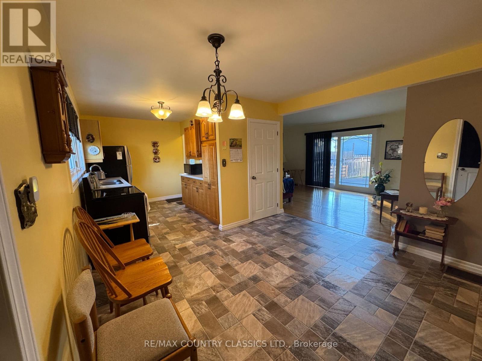 89 Sprucedale Street, Highlands East (Bicroft Ward), Ontario  K0L 1M0 - Photo 11 - X13752874