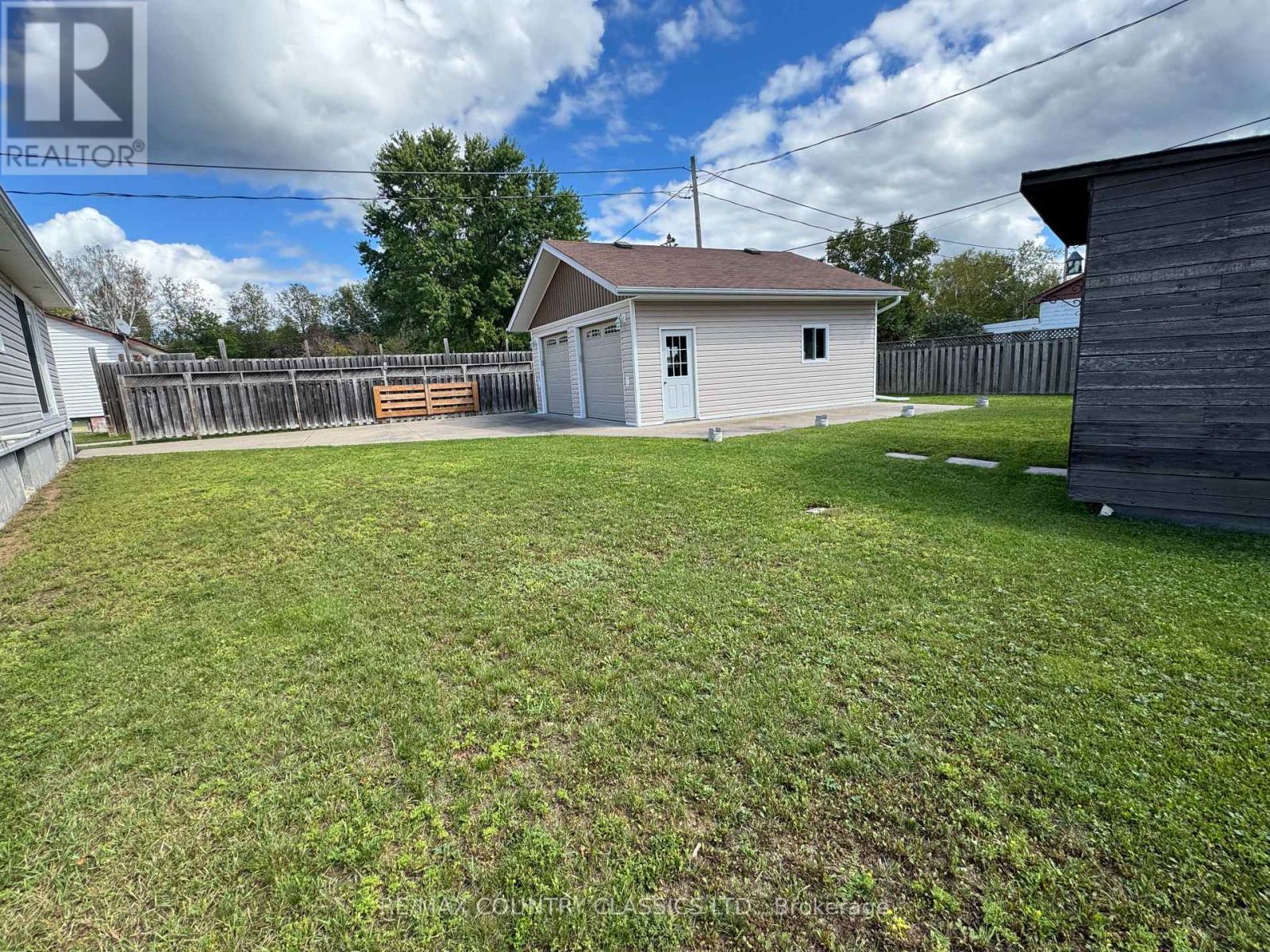 89 Sprucedale Street, Highlands East (Bicroft Ward), Ontario  K0L 1M0 - Photo 4 - X13752874
