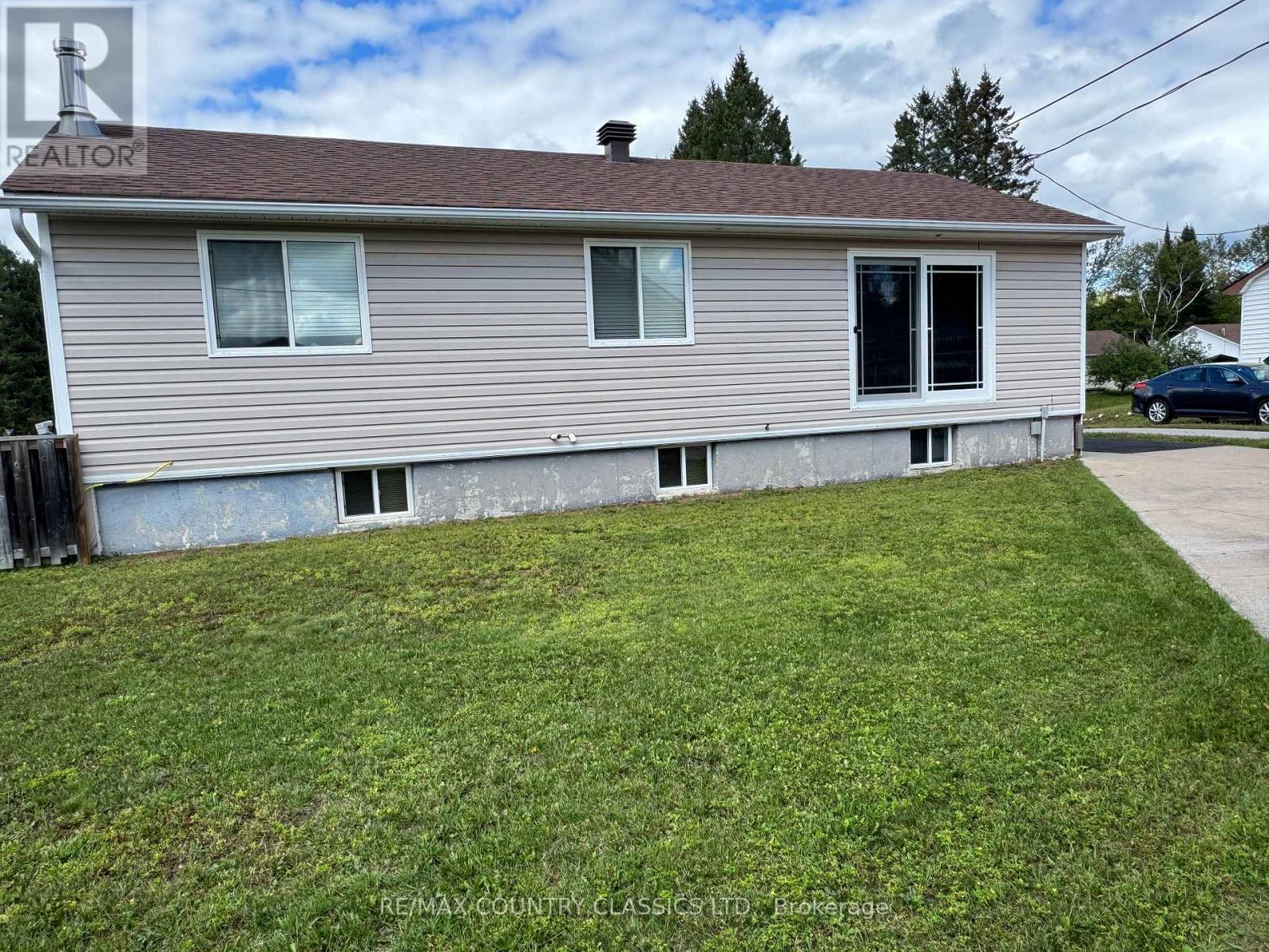 89 Sprucedale Street, Highlands East (Bicroft Ward), Ontario  K0L 1M0 - Photo 5 - X13752874