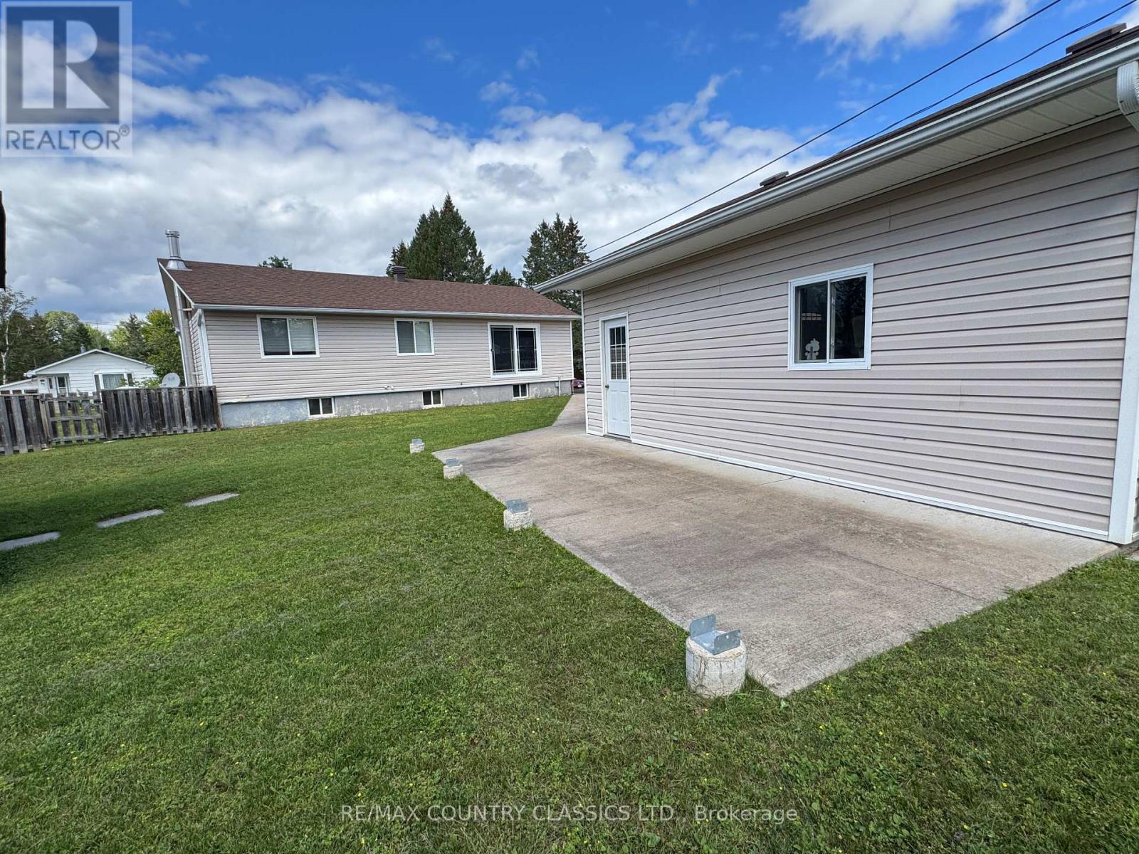 89 Sprucedale Street, Highlands East (Bicroft Ward), Ontario  K0L 1M0 - Photo 8 - X13752874