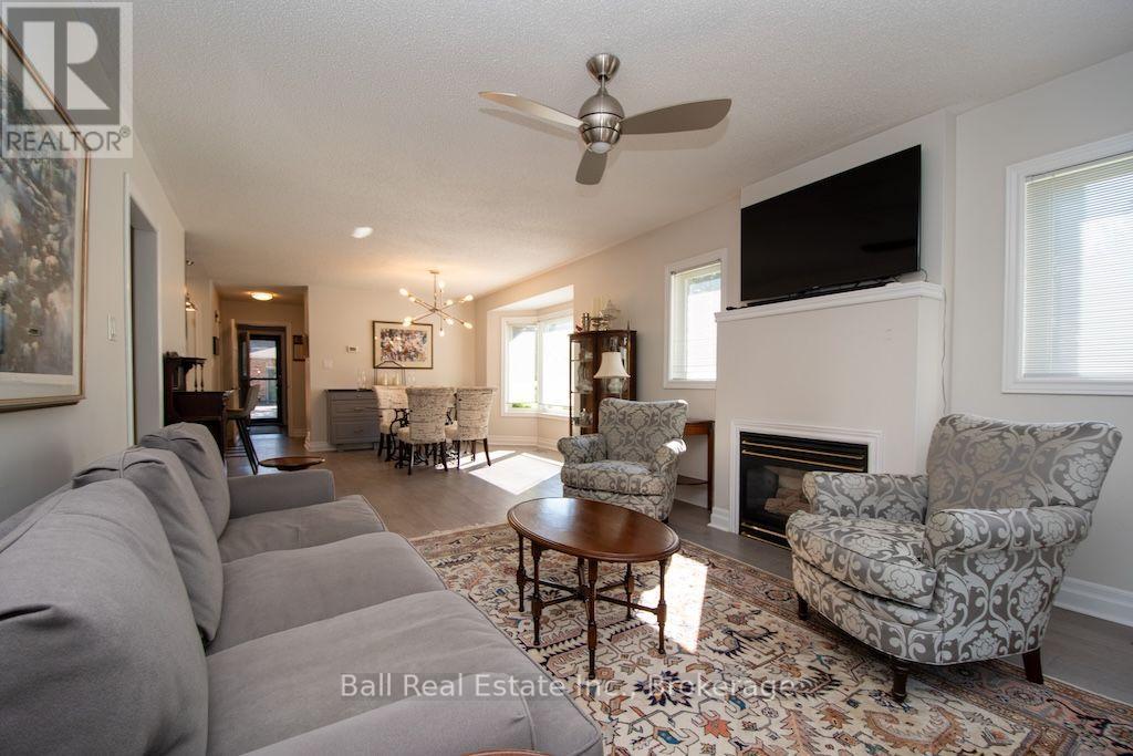 4 - 25 CHARLES COURT, selwyn, Ontario