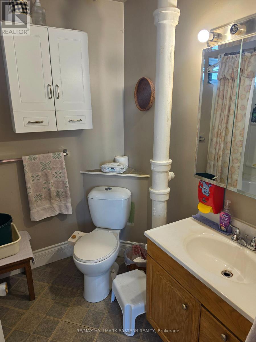 532 Rogers Street, Peterborough (Ashburnham Ward 4), Ontario  K9H 1X2 - Photo 9 - X13753520