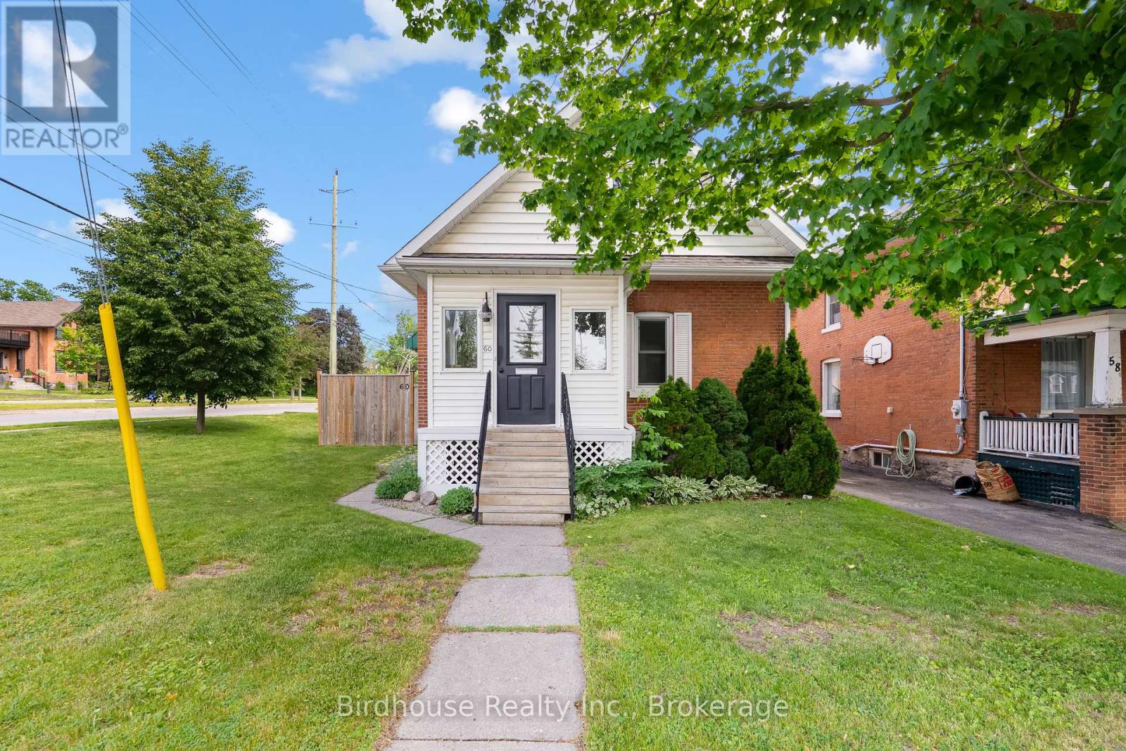 60 Wellington Street, Kawartha Lakes (Lindsay), Ontario  K9V 3N5 - Photo 2 - X13754108