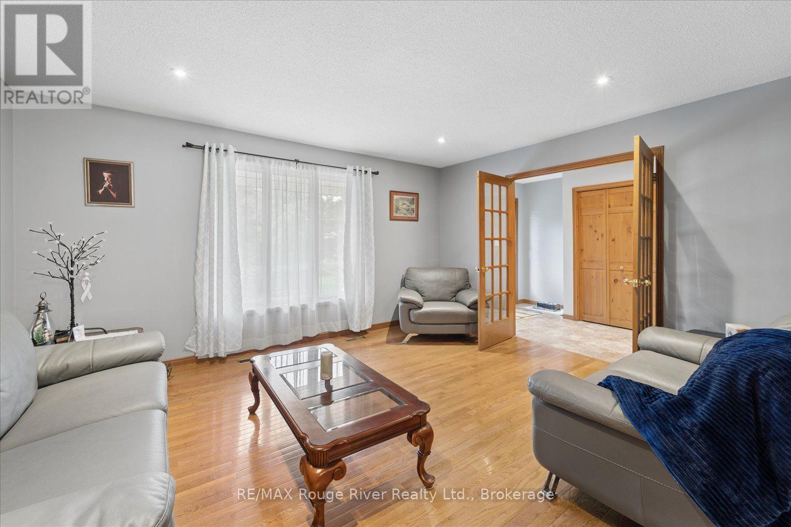 35 Royal Estate Drive, Kawartha Lakes (Pontypool), Ontario  L0A 1K0 - Photo 10 - X13755008