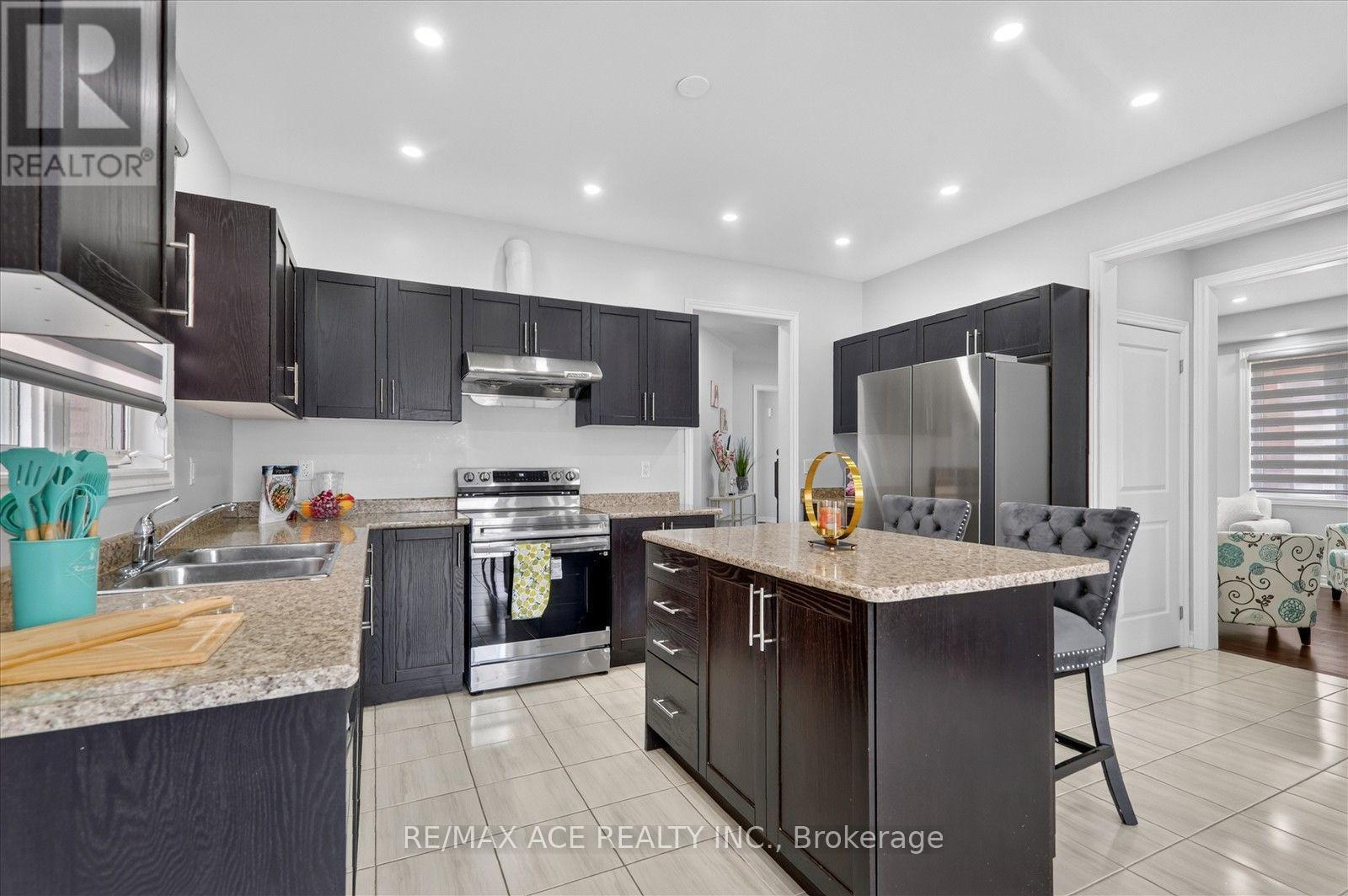 10 Gusul Avenue, Clarington (Newcastle), Ontario  L1B 0K7 - Photo 15 - E13754782