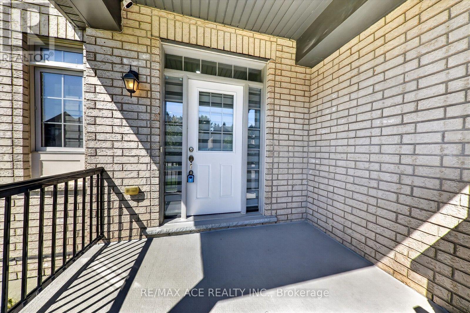 10 Gusul Avenue, Clarington (Newcastle), Ontario  L1B 0K7 - Photo 5 - E13754782