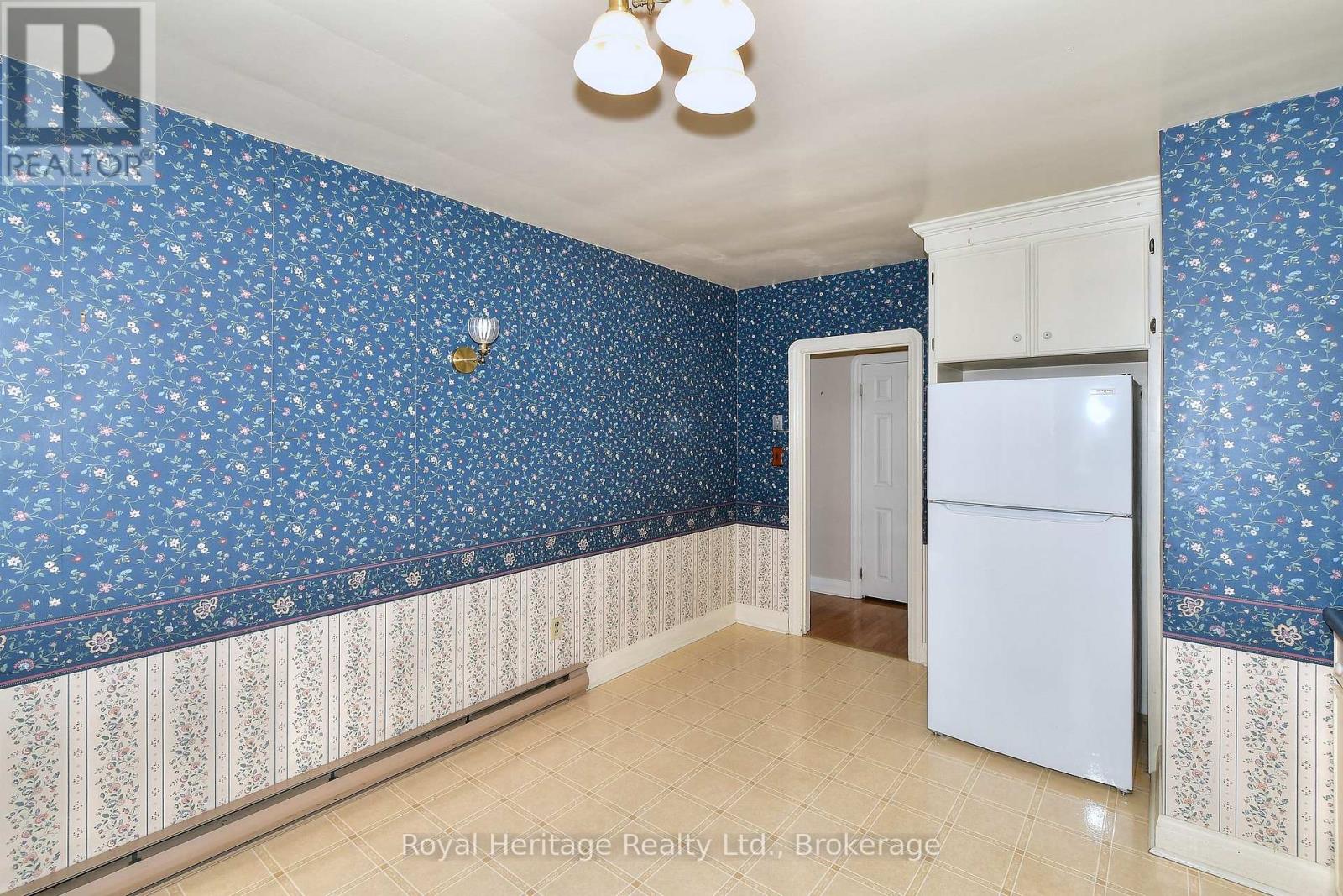 476 King George Street, Peterborough (Otonabee Ward 1), Ontario  K9J 1S1 - Photo 5 - X13755124