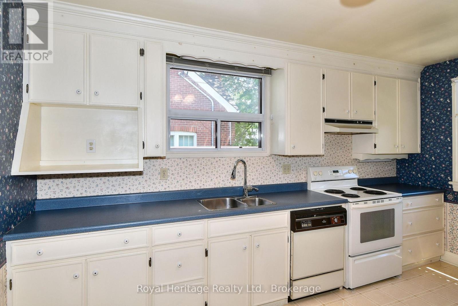 476 King George Street, Peterborough (Otonabee Ward 1), Ontario  K9J 1S1 - Photo 6 - X13755124