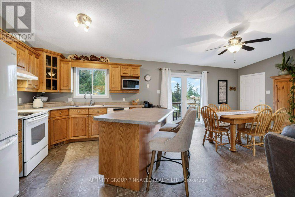 838 Traceys Hill Road, Kawartha Lakes (Emily), Ontario  K0L 2W0 - Photo 11 - X13755326