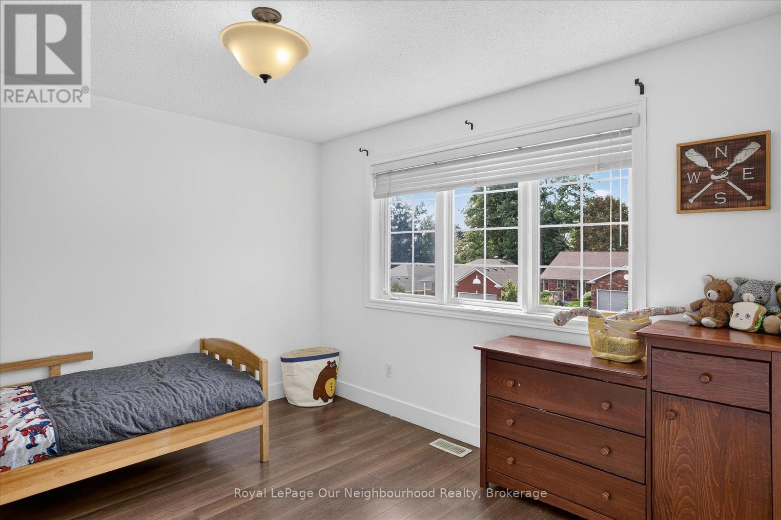 1072 Silverdale Road, Peterborough (Otonabee Ward 1), Ontario  K9J 7W6 - Photo 18 - X13755622