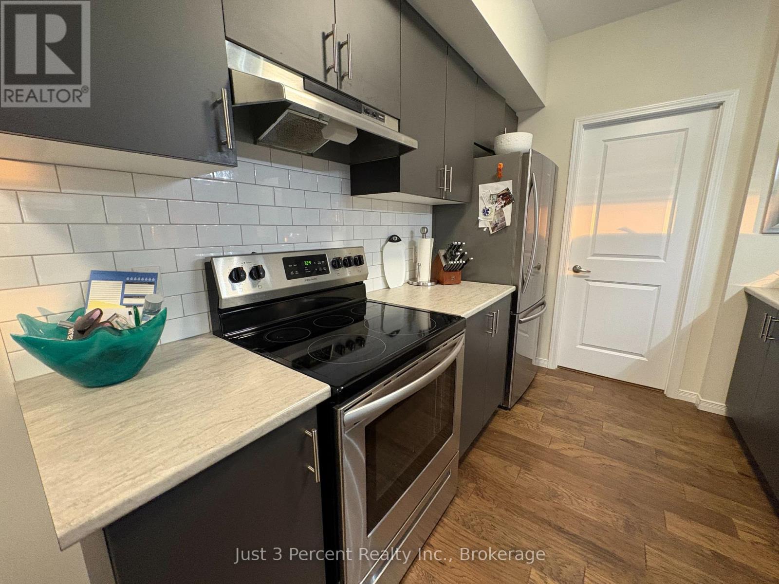 101 - 344 Florence Drive, Peterborough (Monaghan Ward 2), Ontario  K9J 0K4 - Photo 11 - X13755738