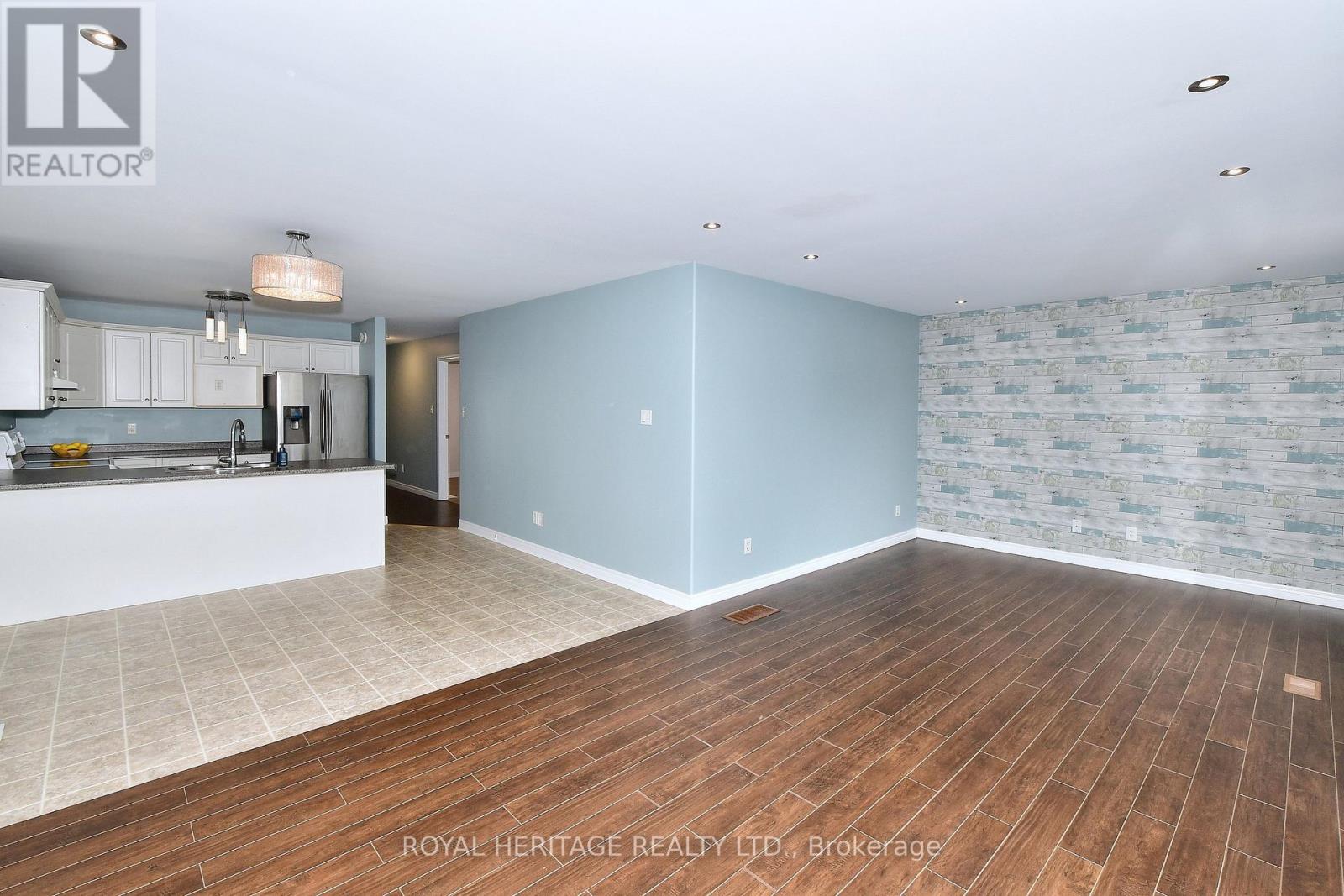 358 Middlefield Road, Peterborough (Ashburnham Ward 4), Ontario  K9J 8S4 - Photo 4 - X13756026