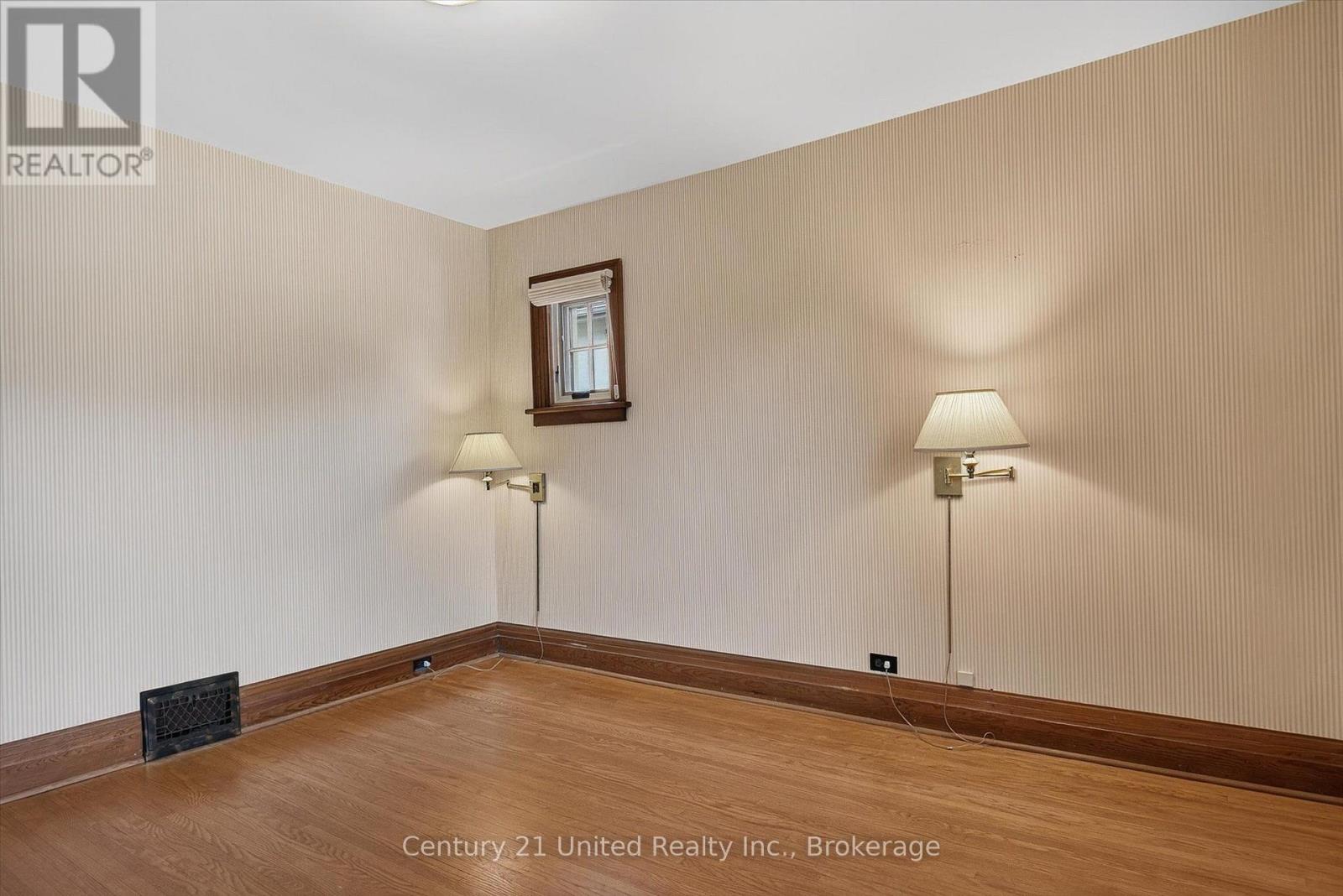 627 Gilmour Street, Peterborough (Town Ward 3), Ontario  K9J 4T9 - Photo 21 - X13756664