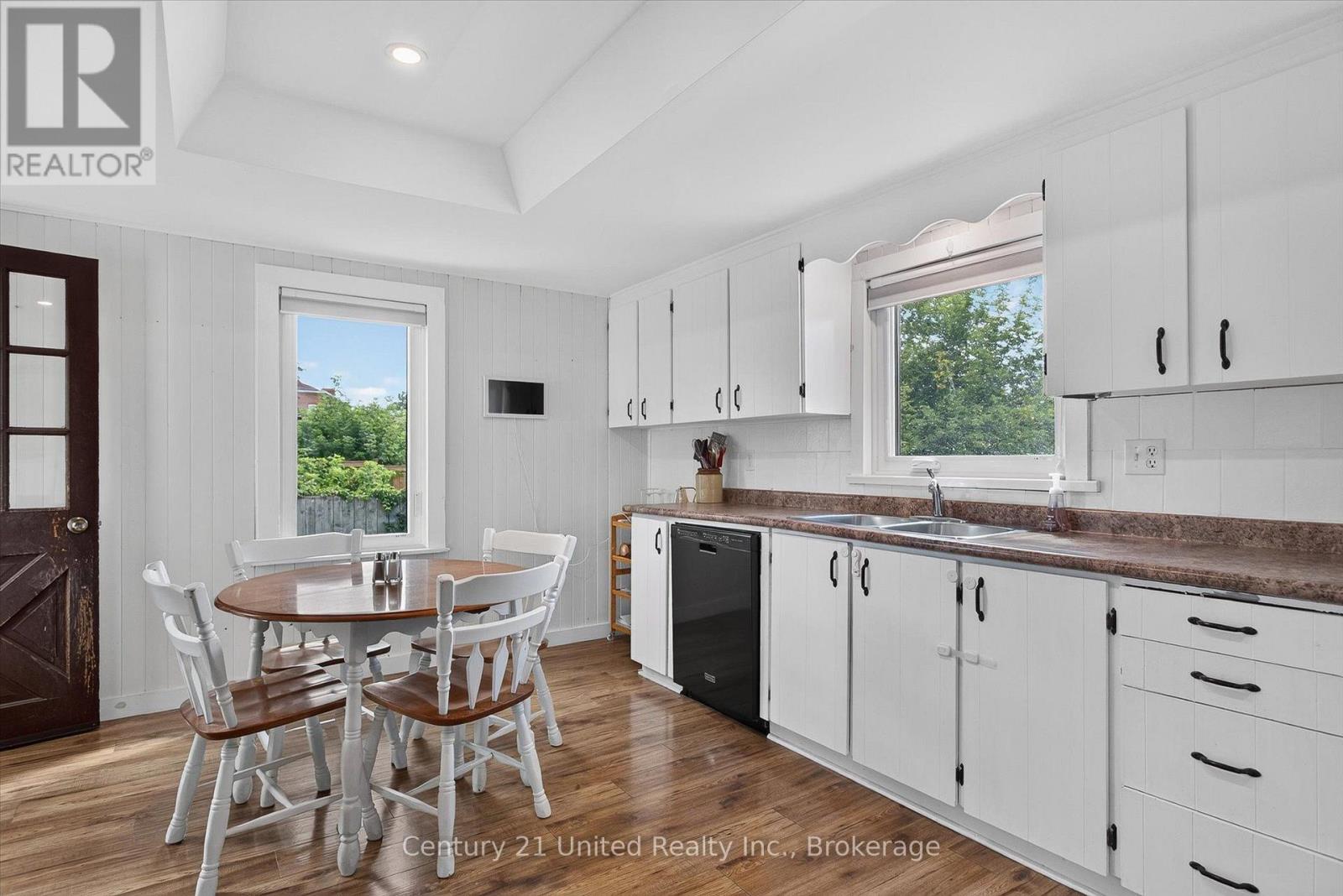 9 Crandall Street, Kawartha Lakes (Lindsay), Ontario  K9V 1R9 - Photo 12 - X13759206