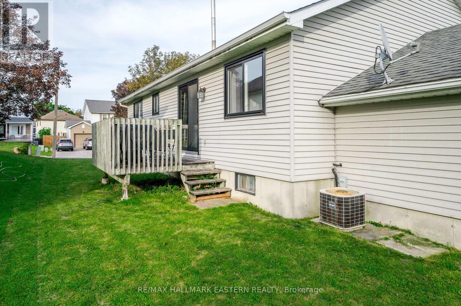 1663 Ramblewood Drive, Peterborough (Otonabee Ward 1), Ontario  K9K 2B1 - Photo 38 - X13759560