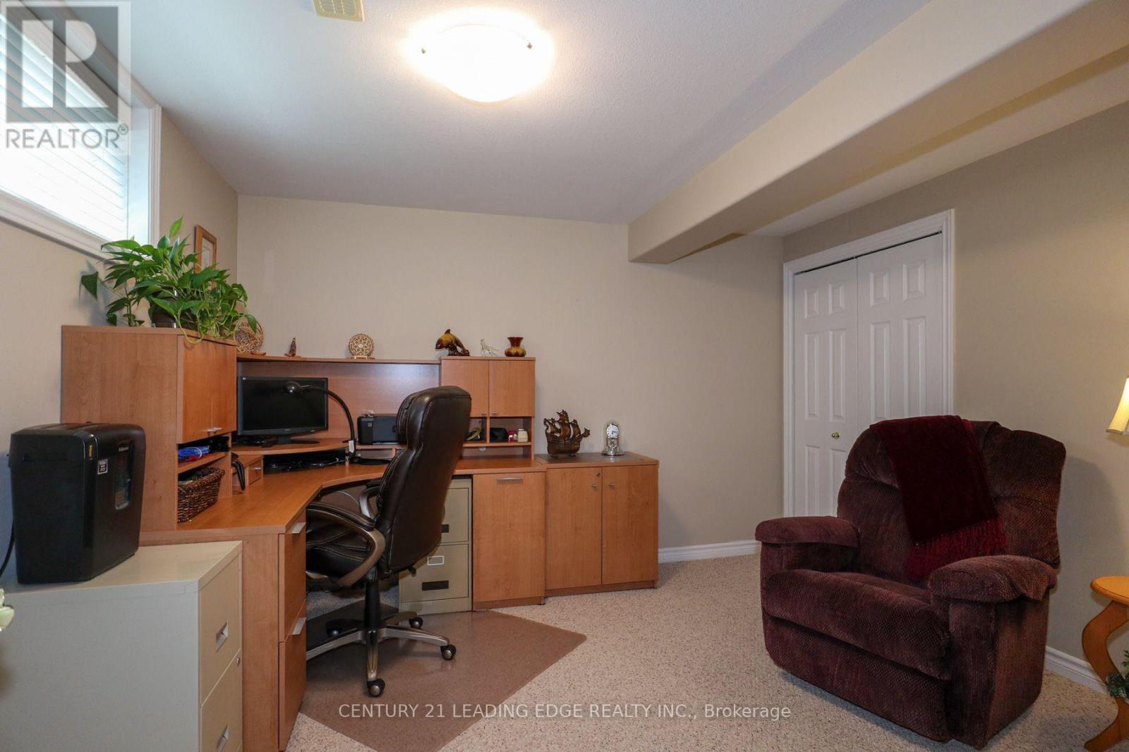 100 - 61 Village Crescent, Peterborough (Otonabee Ward 1), Ontario  K9J 0A9 - Photo 17 - X13759672