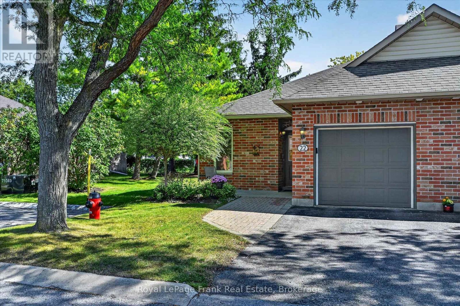 21 - 22 Charles Court, Selwyn, Ontario  K0L 2H0 - Photo 2 - X13760068