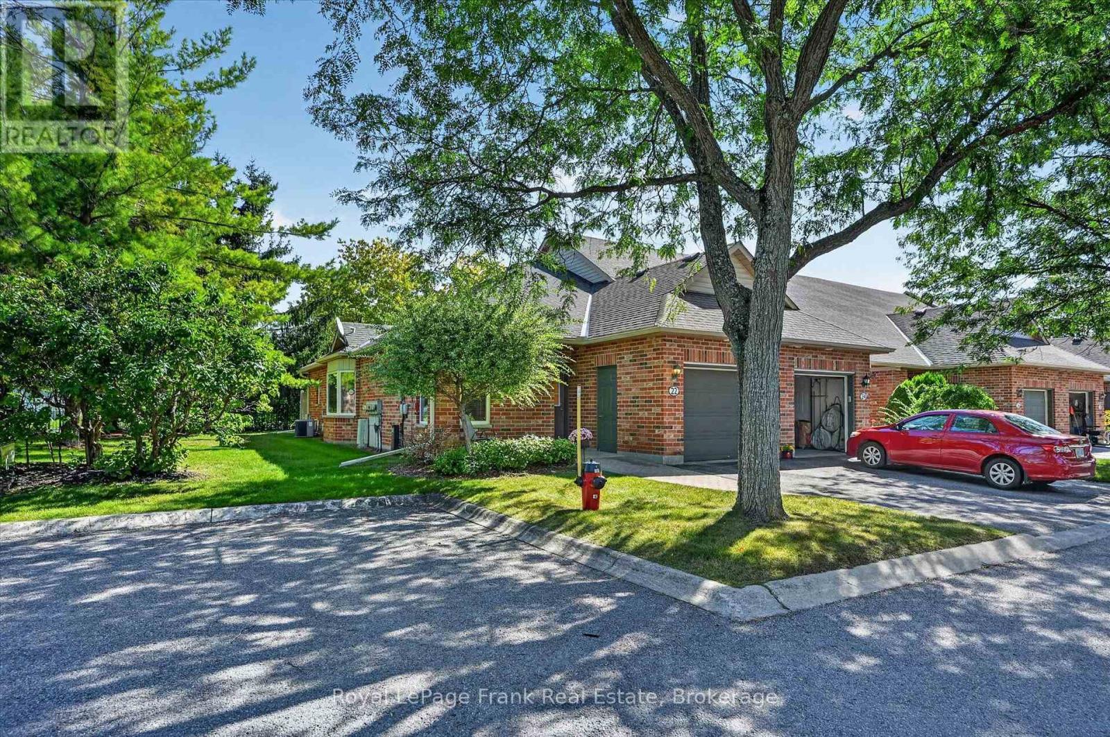 21 - 22 Charles Court, Selwyn, Ontario  K0L 2H0 - Photo 3 - X13760068