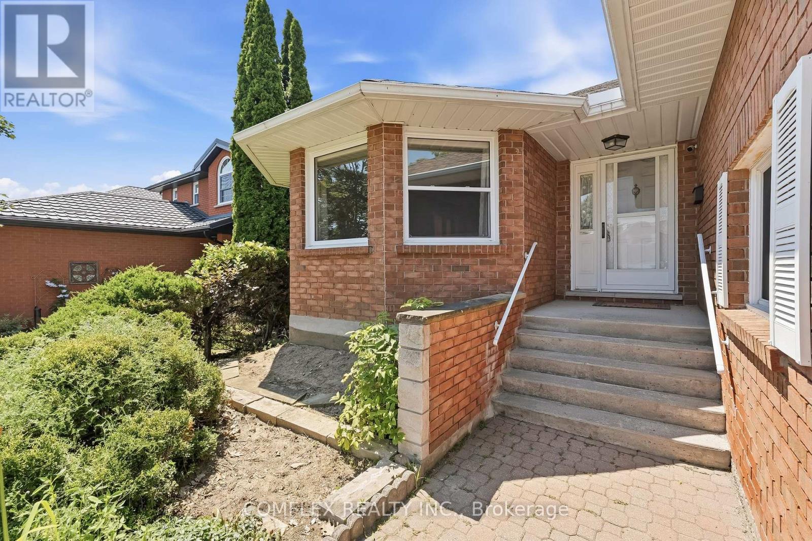 3157 Westridge Boulevard, Peterborough (Monaghan Ward 2), Ontario  K9K 1Z3 - Photo 4 - X13760782