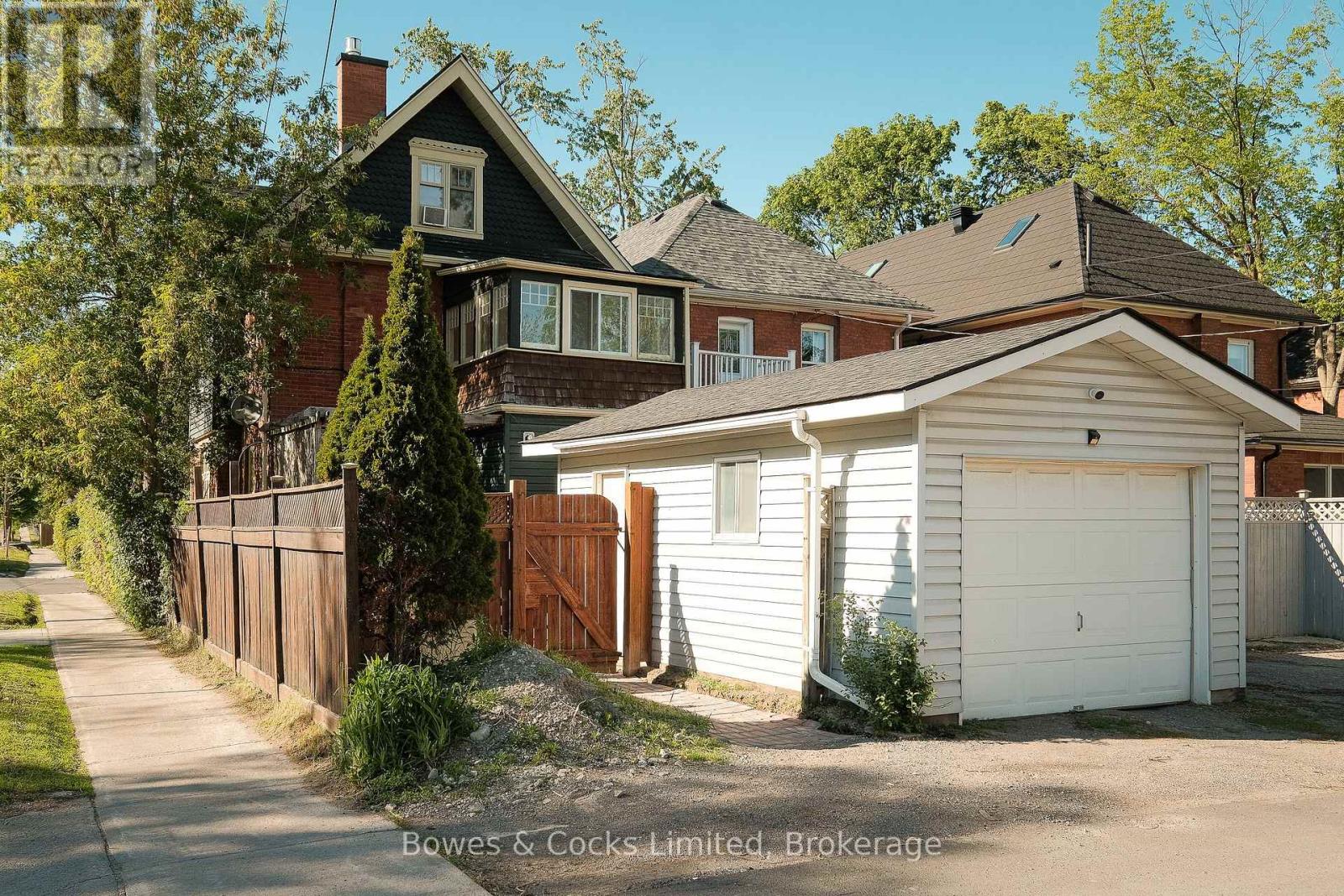 599 Gilmour Street, Peterborough (Town Ward 3), Ontario  K9H 2K3 - Photo 31 - X13760970