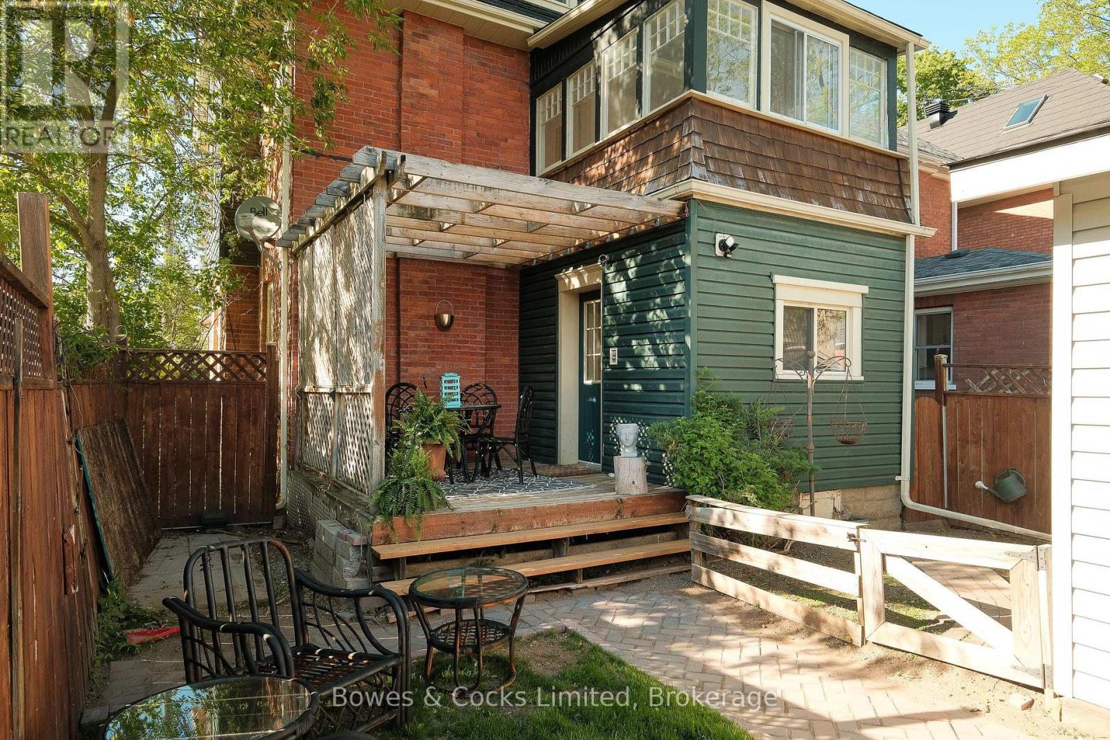599 Gilmour Street, Peterborough (Town Ward 3), Ontario  K9H 2K3 - Photo 33 - X13760970