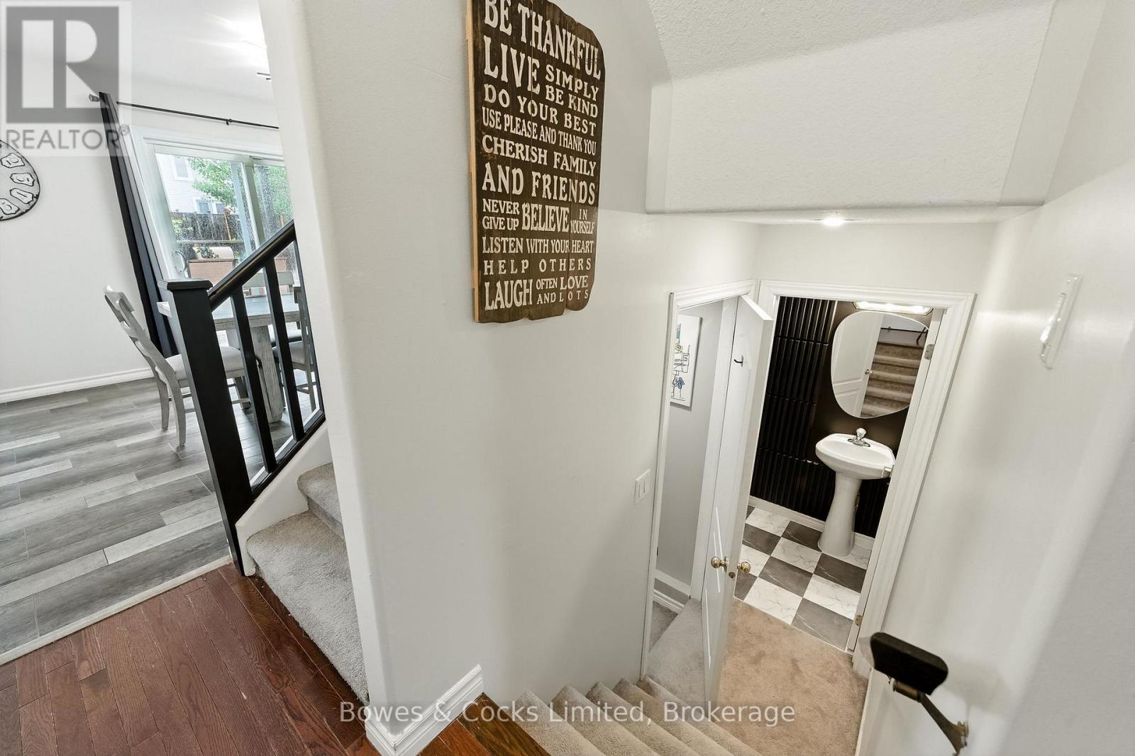 210 Farrier Crescent, Peterborough (Northcrest Ward 5), Ontario  K9L 0A6 - Photo 28 - X13761284
