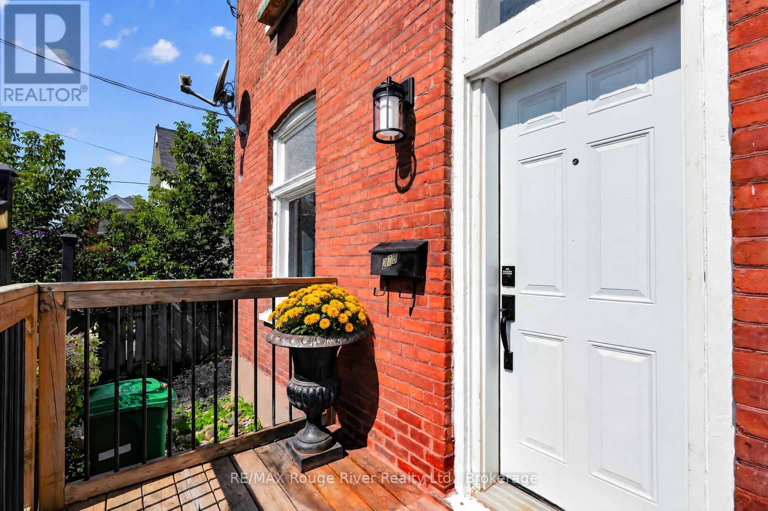 278 Dalhousie Street, Peterborough (Town Ward 3), Ontario  K9J 2M4 - Photo 2 - X13761588