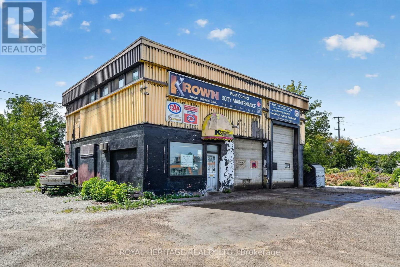 107 Aylmer Street N, Peterborough (Town Ward 3), Ontario  K9J 3J6 - Photo 2 - X13761546