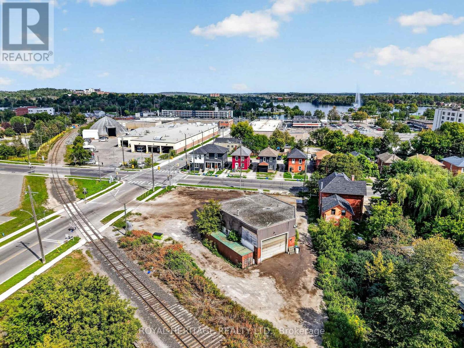 107 Aylmer Street N, Peterborough (Town Ward 3), Ontario  K9J 3J6 - Photo 32 - X13761546