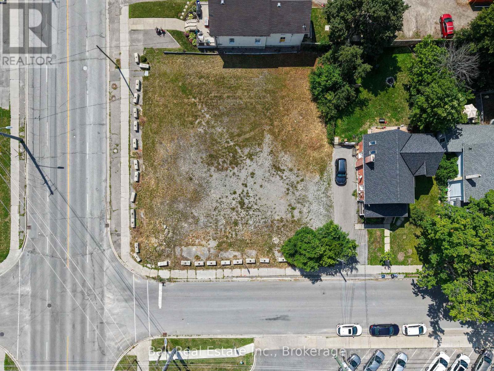 220 Kent Street W, Kawartha Lakes (Lindsay), Ontario  K9V 2Z2 - Photo 3 - X13761838
